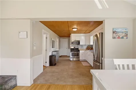 272 Riverside Street Portsmouth RI 02871
