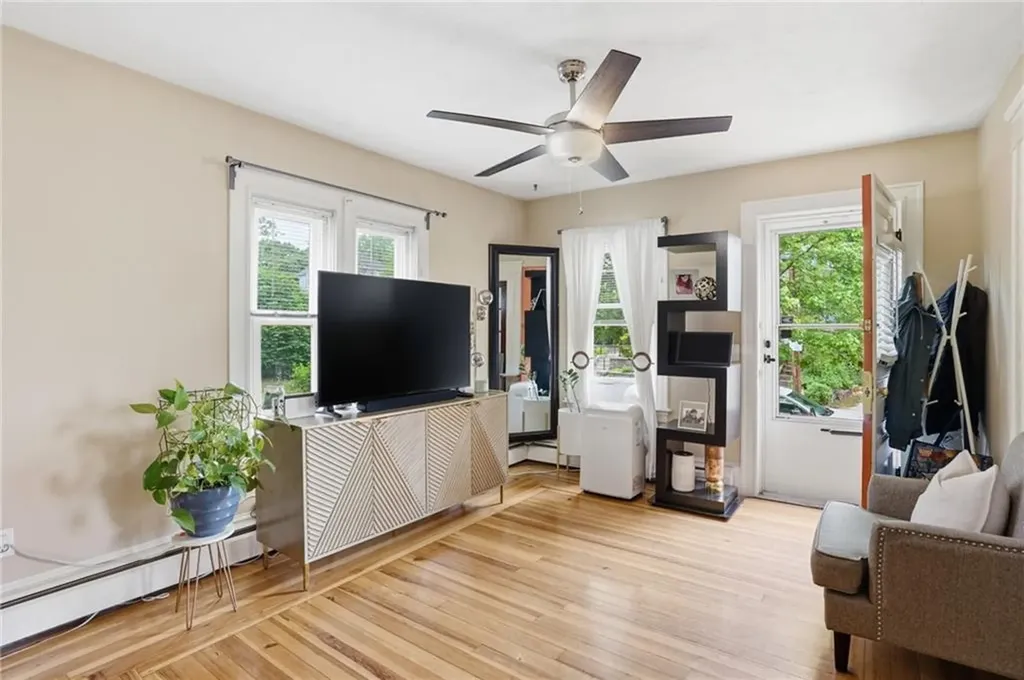 104 Fairview Avenue Pawtucket RI 02860