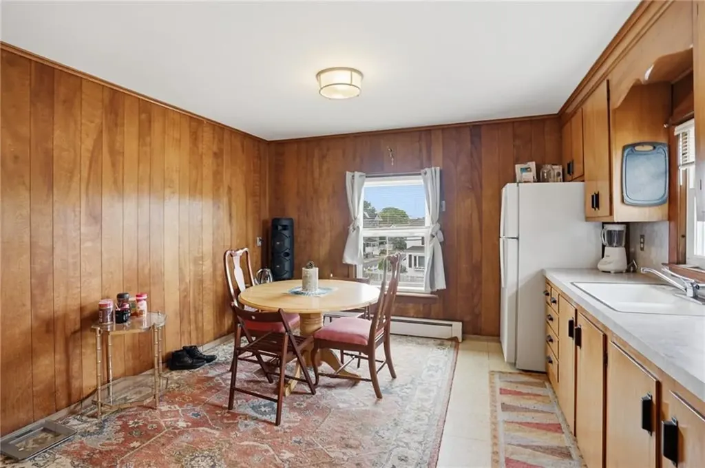 104 Fairview Avenue Pawtucket RI 02860