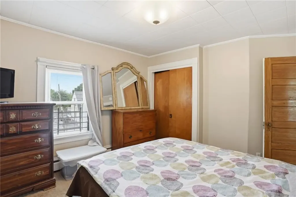 104 Fairview Avenue Pawtucket RI 02860