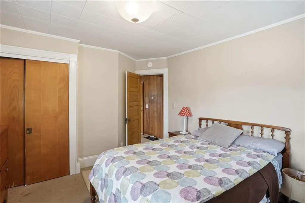 104 Fairview Avenue Pawtucket RI 02860