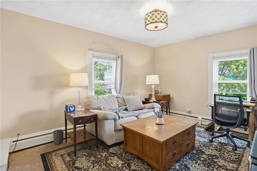 104 Fairview Avenue Pawtucket RI 02860