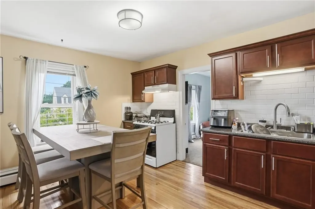 104 Fairview Avenue Pawtucket RI 02860