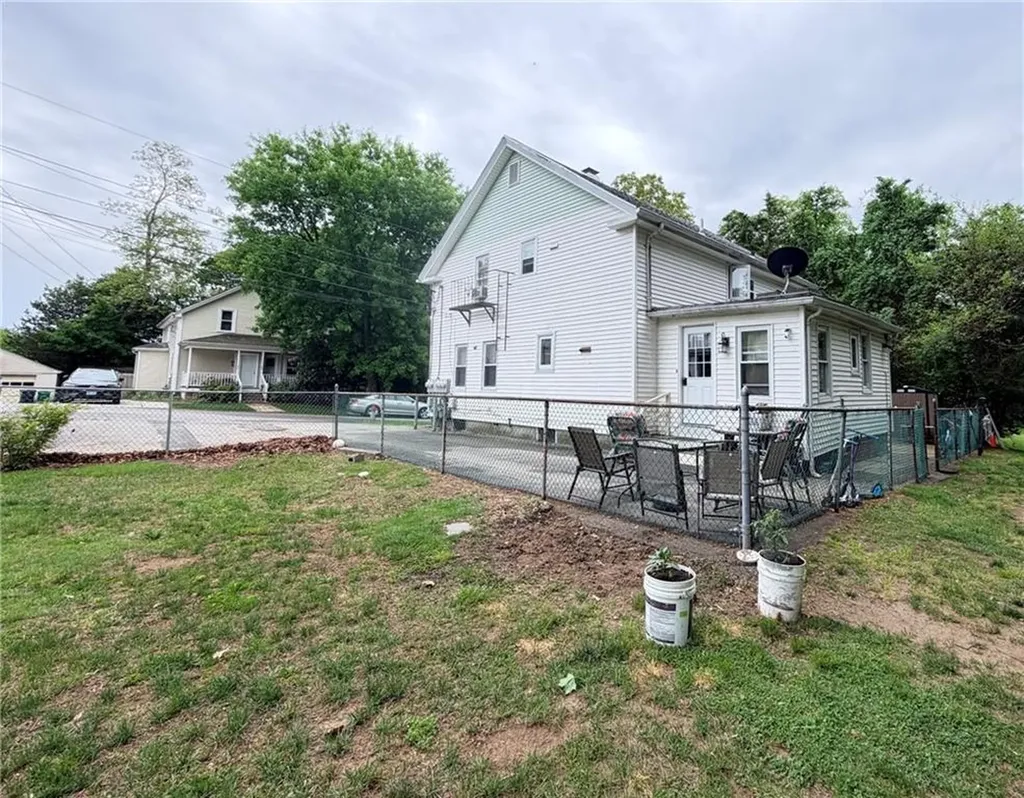 89 Adelaide Avenue Warwick RI 02886