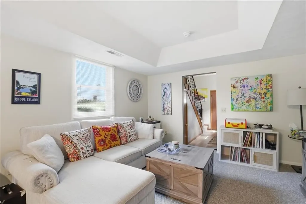 207 Glen Drive Warwick RI 02889