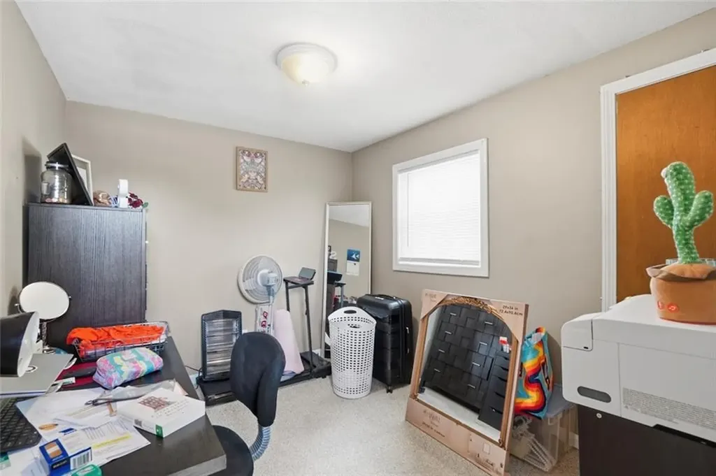 207 Glen Drive Warwick RI 02889