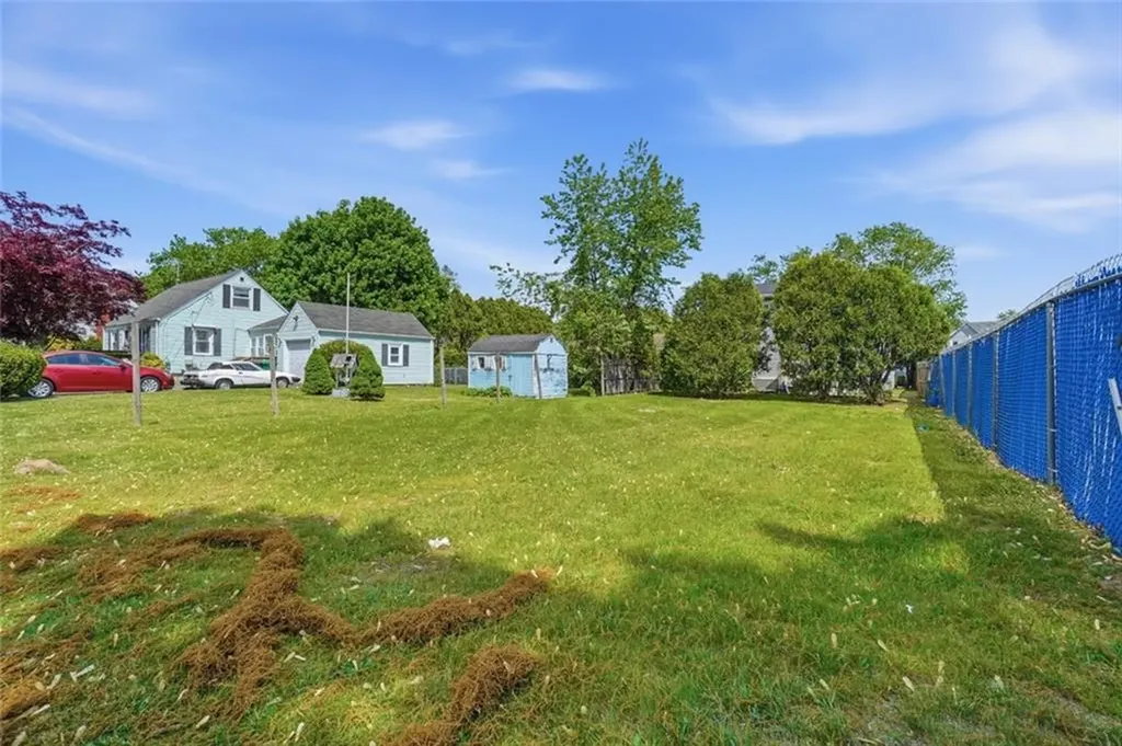 207 Glen Drive Warwick RI 02889