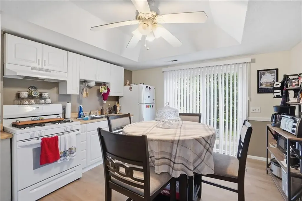 207 Glen Drive Warwick RI 02889