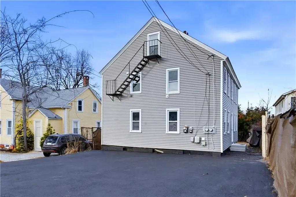 43 Jenkins Street Providence RI 02906