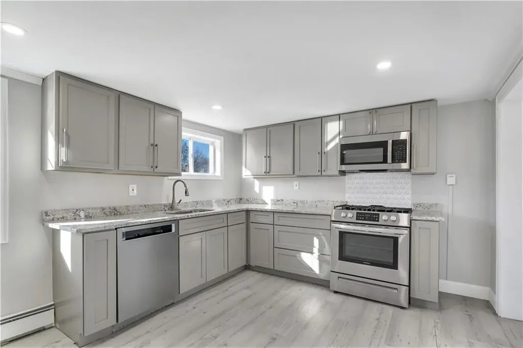 43 Jenkins Street Providence RI 02906