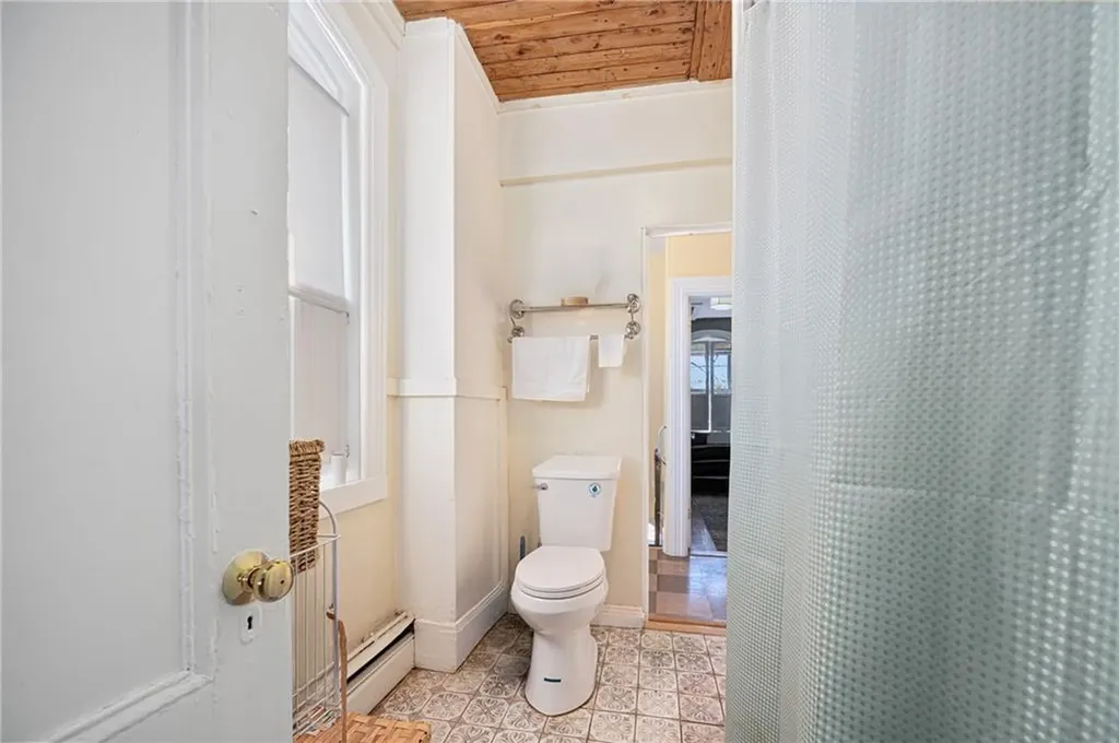 207 Douglas Avenue Providence RI 02908