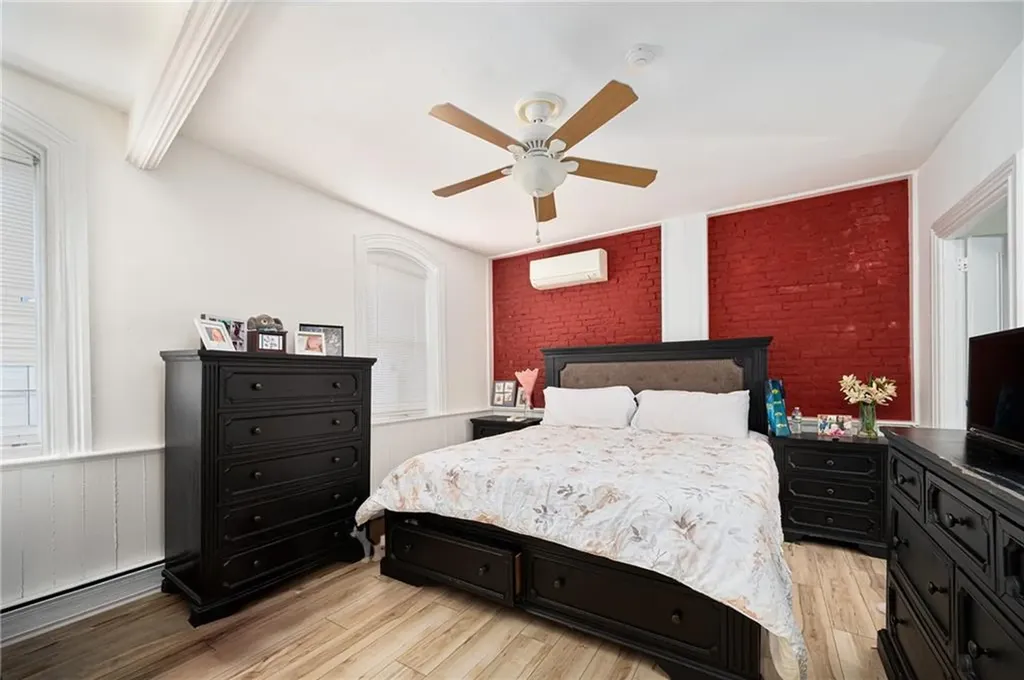 207 Douglas Avenue Providence RI 02908