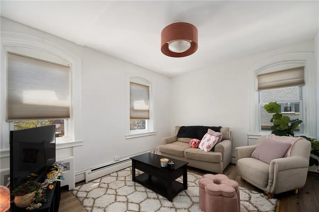 207 Douglas Avenue Providence RI 02908