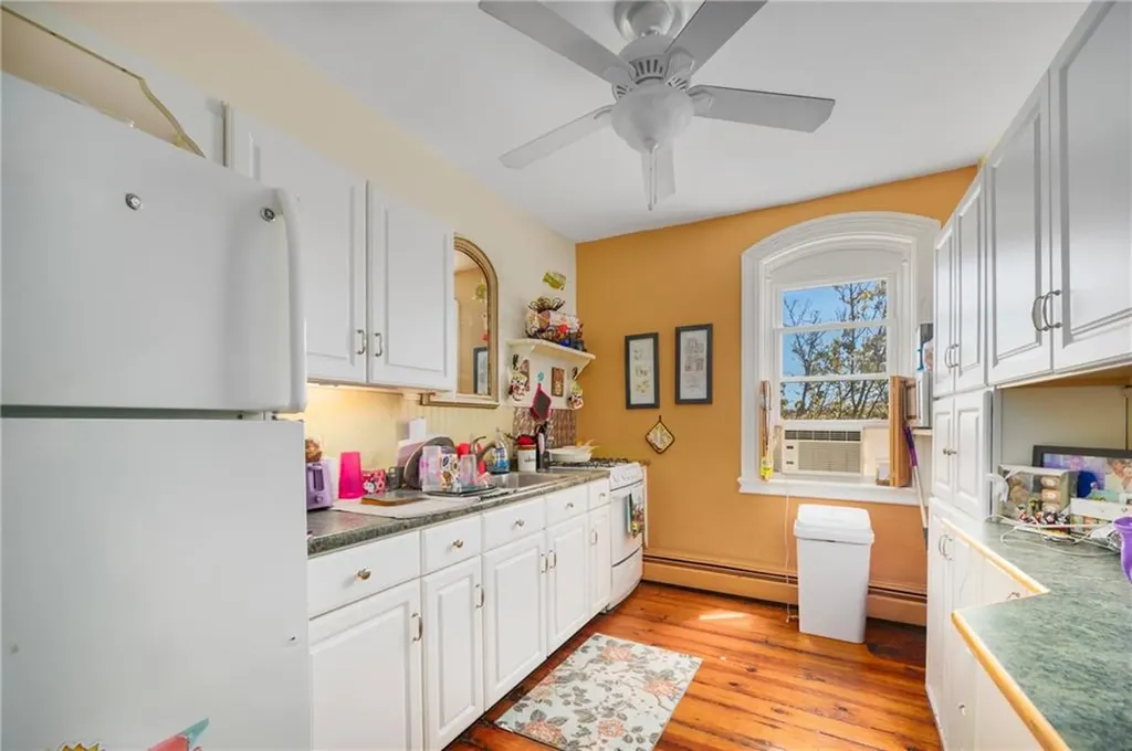 207 Douglas Avenue Providence RI 02908