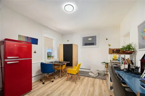 207 Douglas Avenue Providence RI 02908