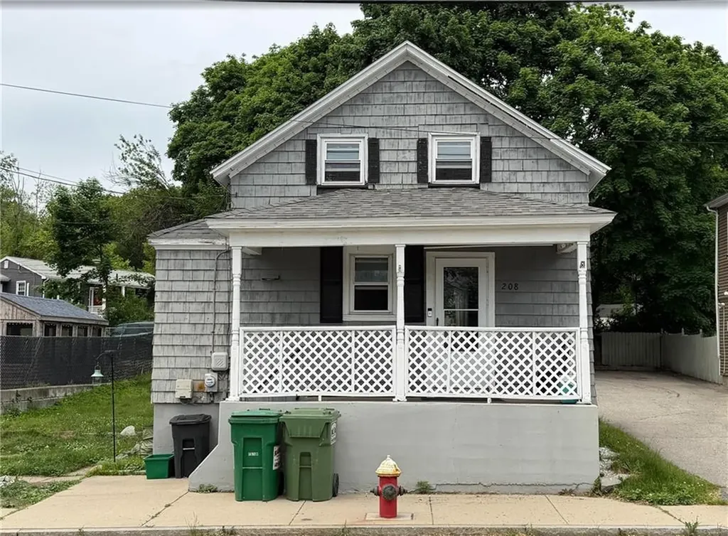 208 Simmonsville Avenue Johnston RI 02919