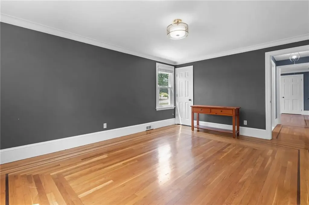 41 Esmond Street Smithfield RI 02917