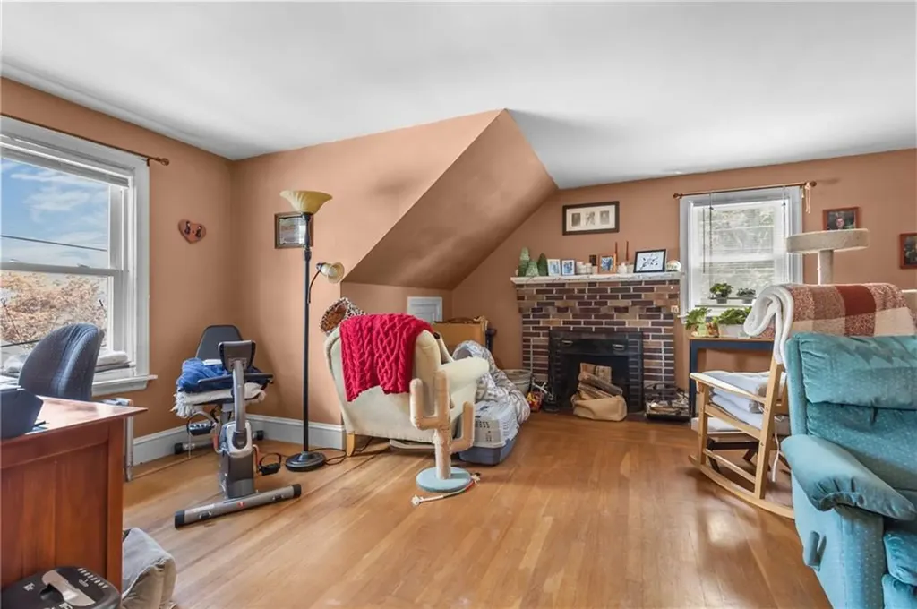 41 Esmond Street Smithfield RI 02917