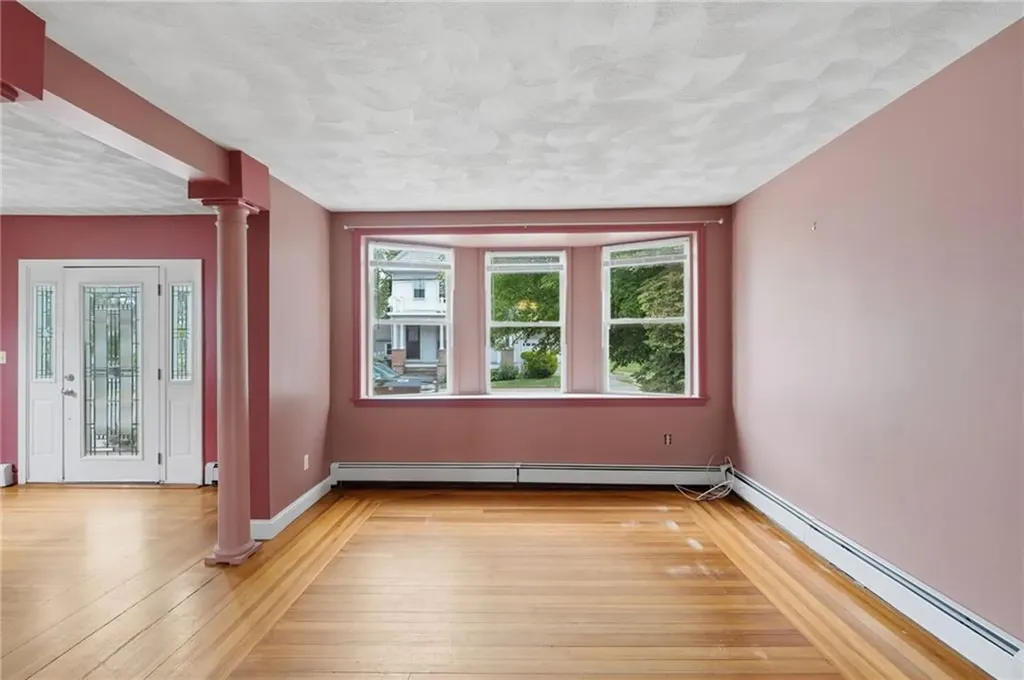 105 Park Avenue Cranston RI 02905