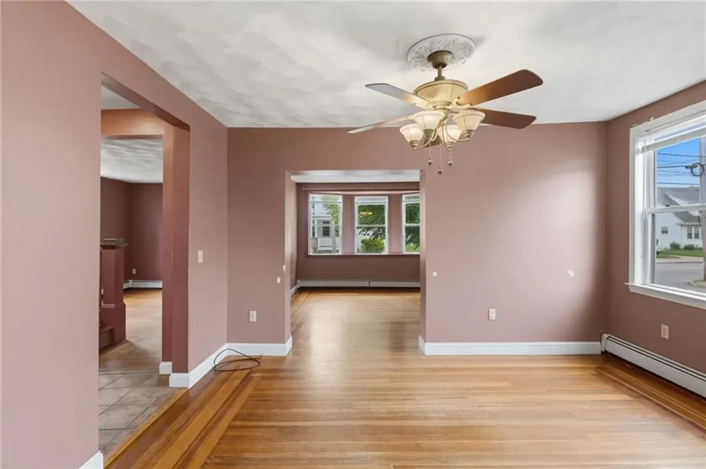 105 Park Avenue Cranston RI 02905