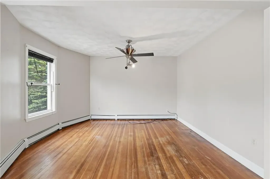105 Park Avenue Cranston RI 02905