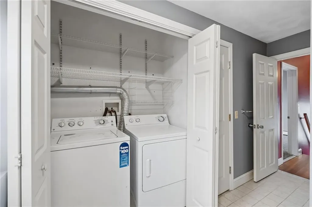 105 Park Avenue Cranston RI 02905
