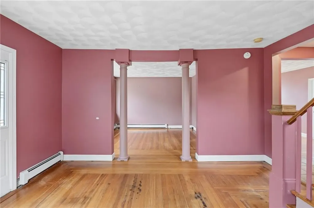105 Park Avenue Cranston RI 02905