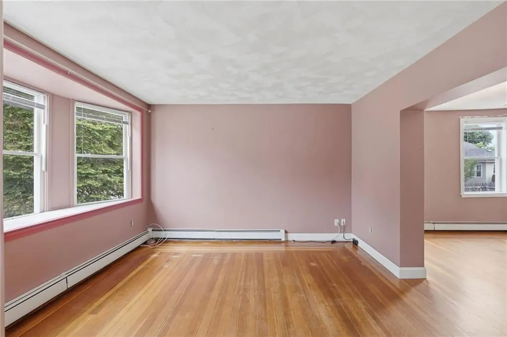 105 Park Avenue Cranston RI 02905