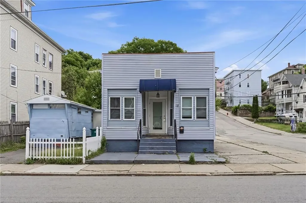 42 Transit Street Woonsocket RI 02895