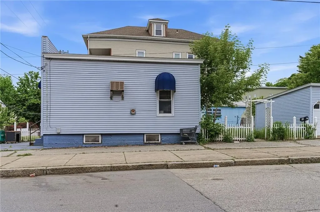 42 Transit Street Woonsocket RI 02895