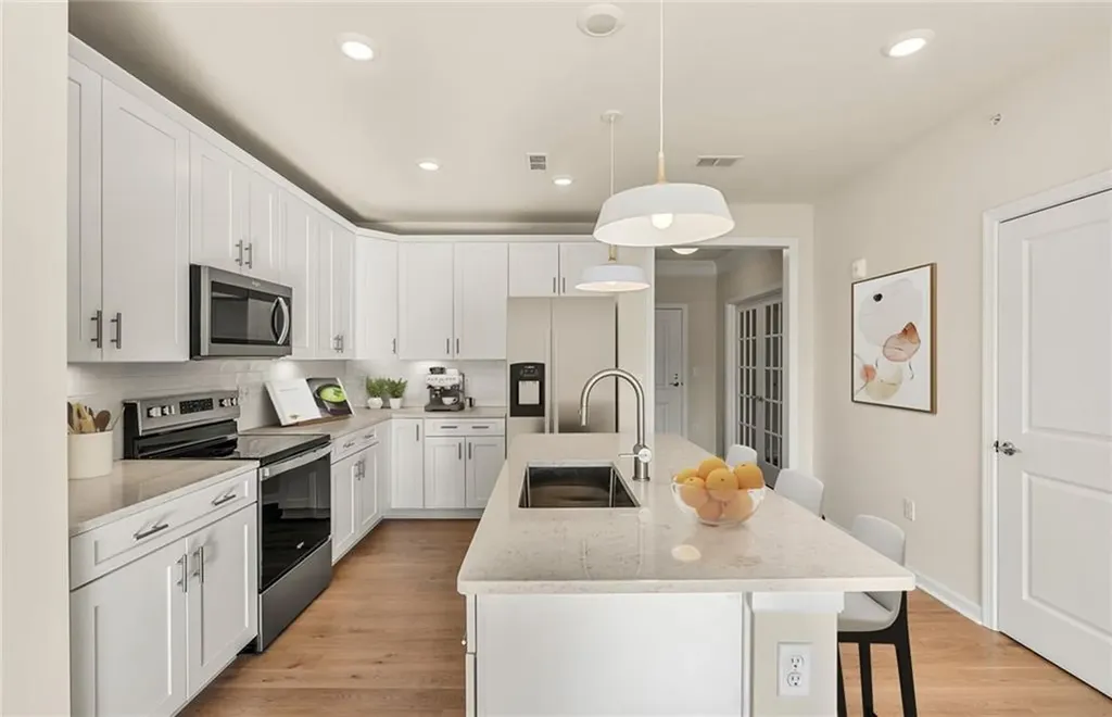 141 East Point Drive East Providence RI 02916