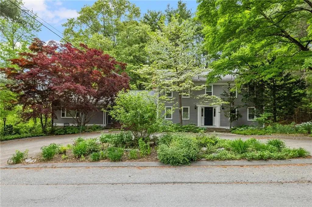 12 Howard Road Cumberland RI 02864