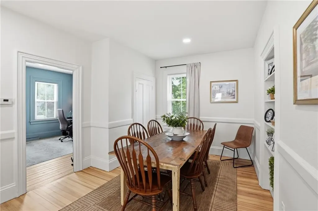 243 Maple Avenue Barrington RI 02806