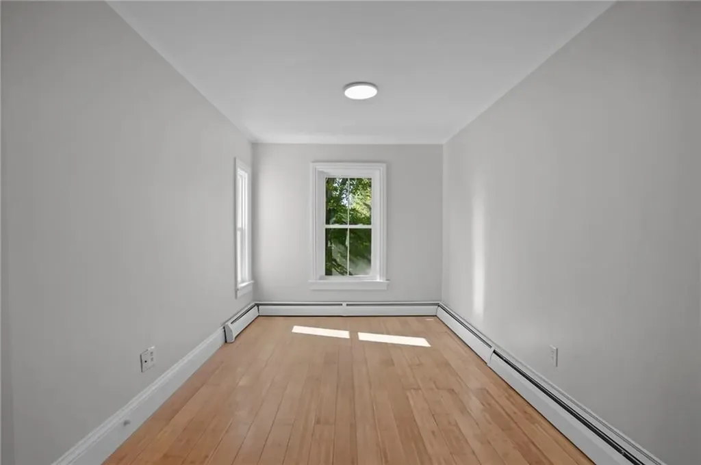 243 Maple Avenue Barrington RI 02806