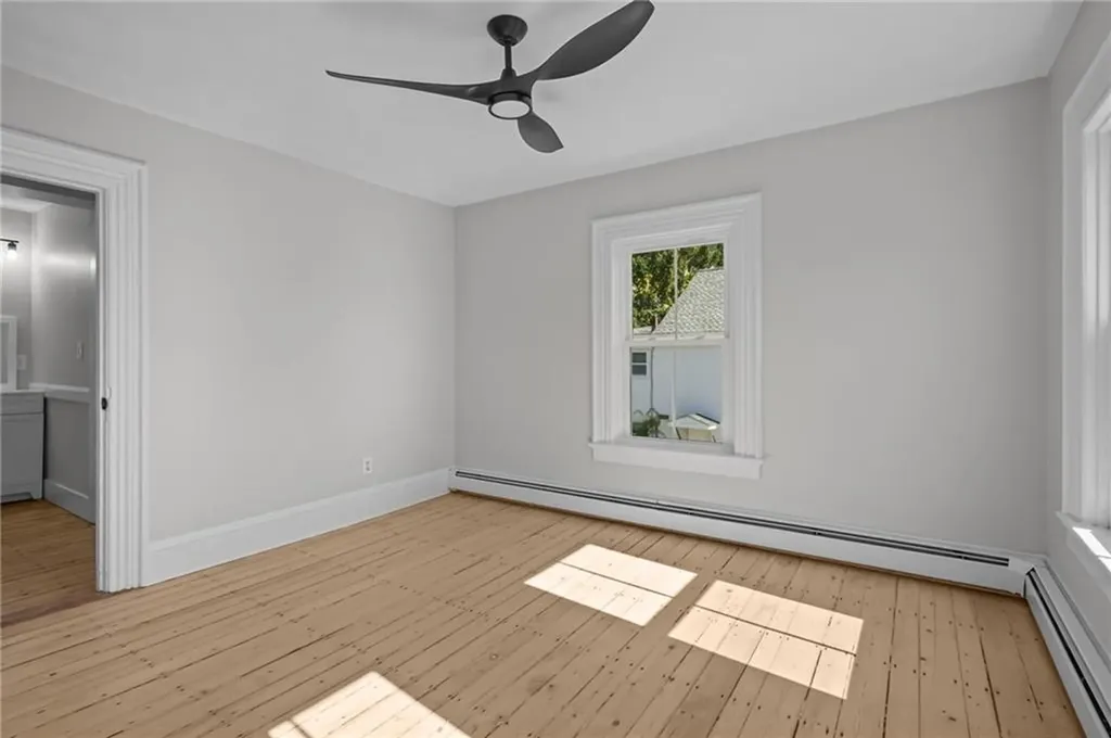 243 Maple Avenue Barrington RI 02806