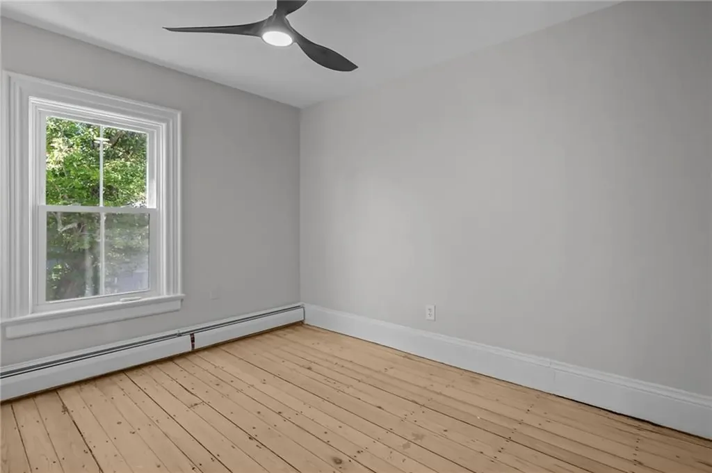 243 Maple Avenue Barrington RI 02806