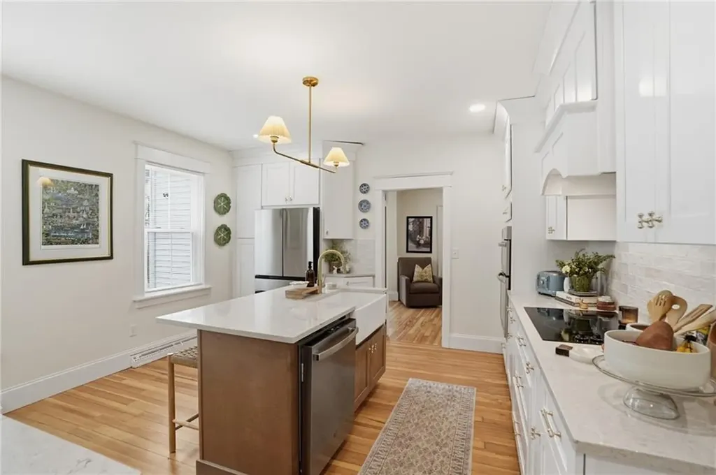 243 Maple Avenue Barrington RI 02806