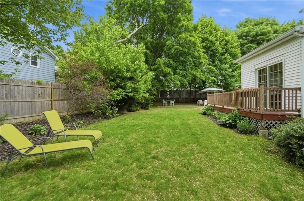 243 Maple Avenue Barrington RI 02806
