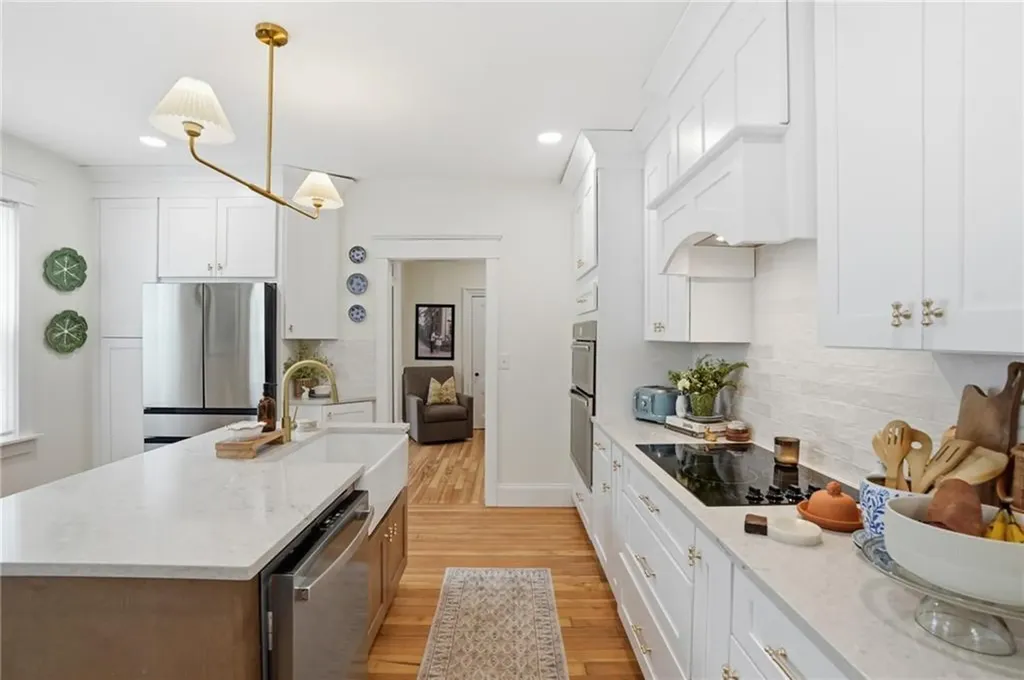 243 Maple Avenue Barrington RI 02806