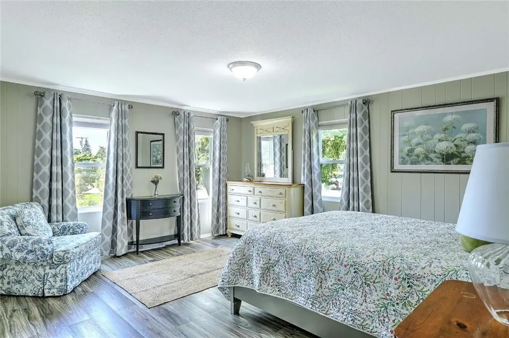 56 King Philip Road Narragansett RI 02882