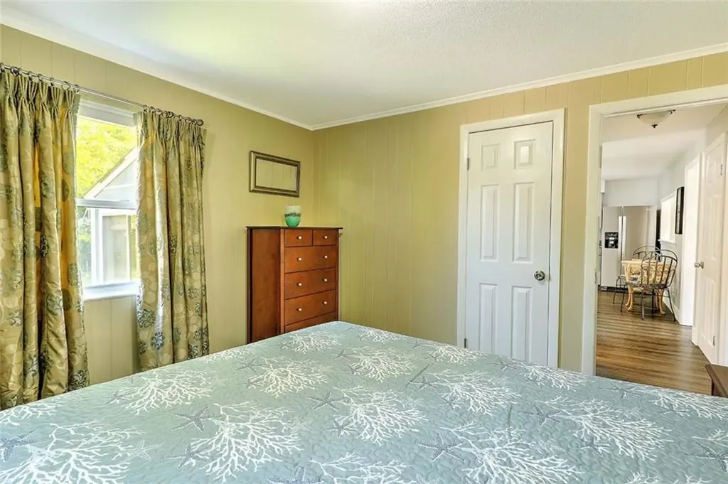 56 King Philip Road Narragansett RI 02882