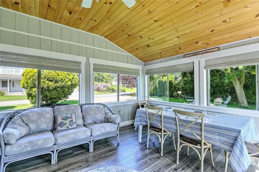 56 King Philip Road Narragansett RI 02882