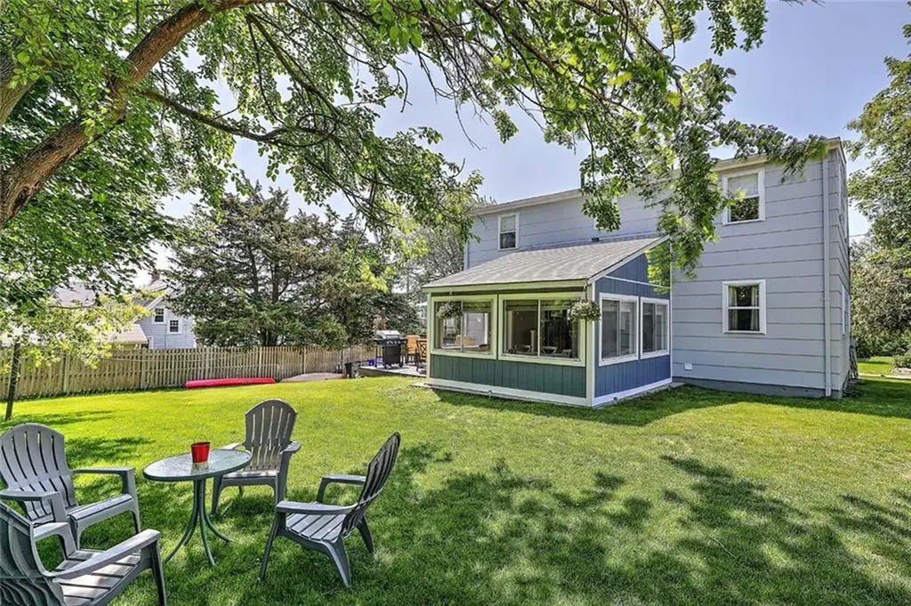 56 King Philip Road Narragansett RI 02882