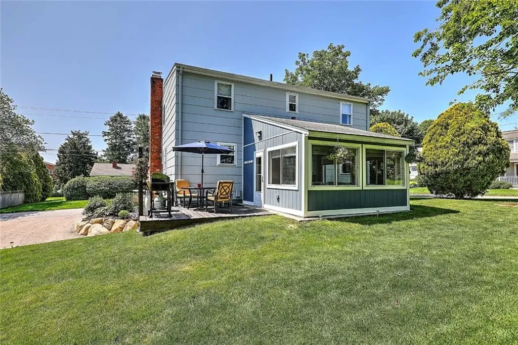 56 King Philip Road Narragansett RI 02882