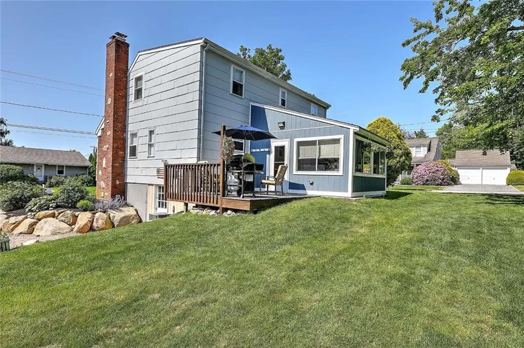 56 King Philip Road Narragansett RI 02882