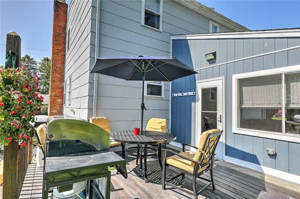 56 King Philip Road Narragansett RI 02882