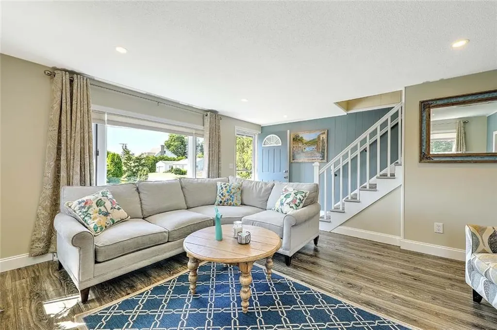 56 King Philip Road Narragansett RI 02882