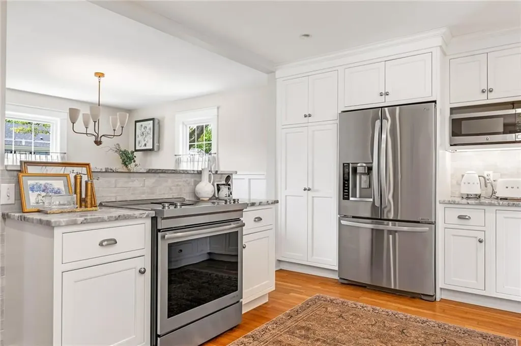7 Florence Avenue Newport RI 02840