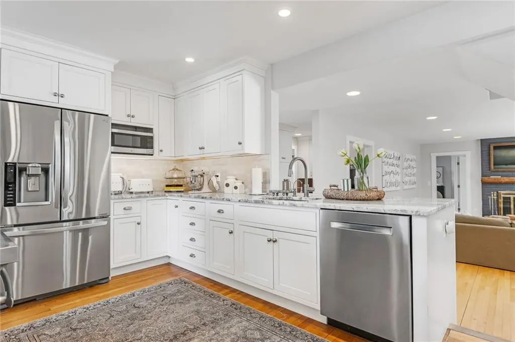 7 Florence Avenue Newport RI 02840