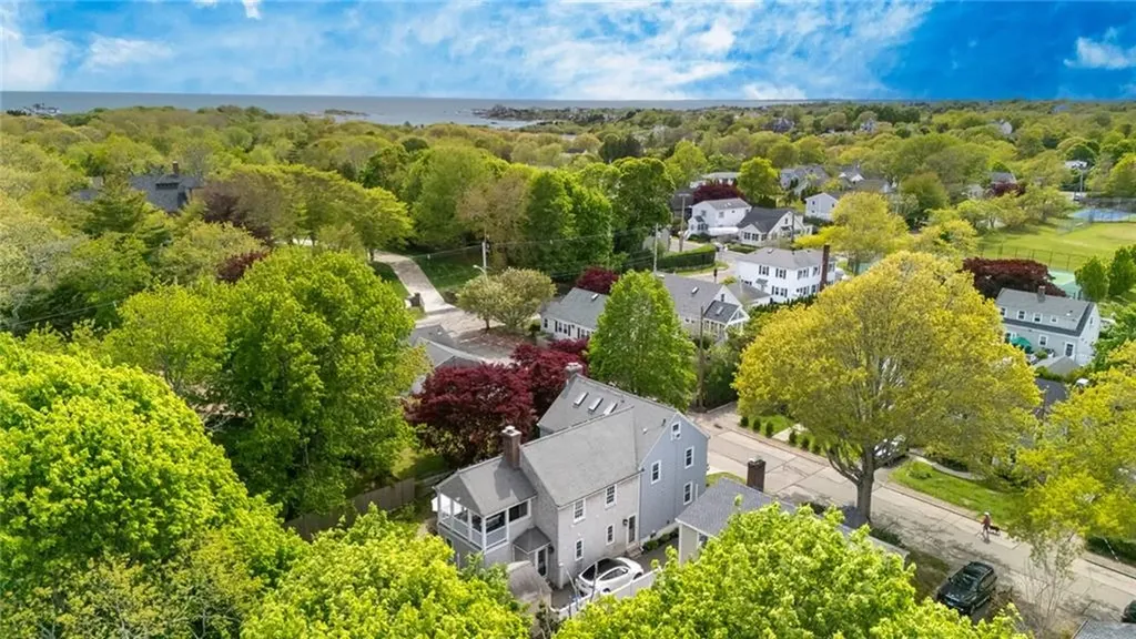 7 Florence Avenue Newport RI 02840